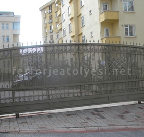 Ferforje Kayar Kapı 02